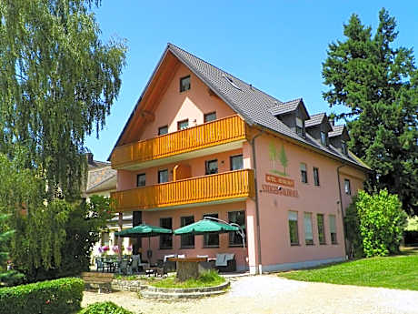 Landhotel Steigerwaldhaus
