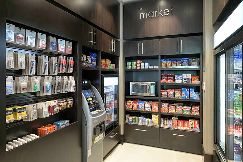 Courtyard by Marriott Edgewater NYC Area