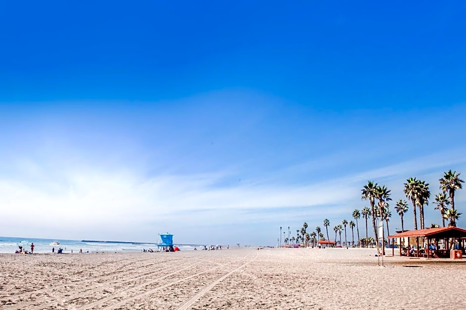 Holiday Inn Oceanside Marina - Camp Pendleton Area By IHG