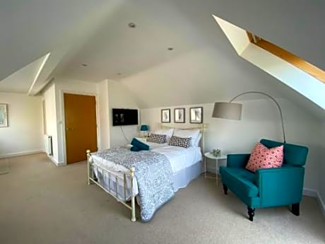 Tranquil Loft