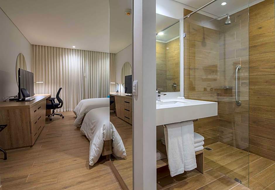 Hilton Garden Inn Santa Marta