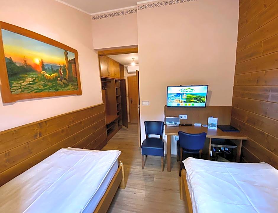 Foto 1 di 6 di 1 Double Bed or 2 Beds