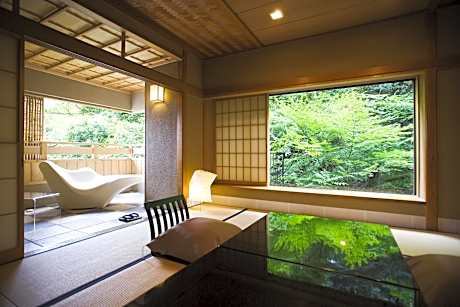 Deluxe Room - Non-Smoking