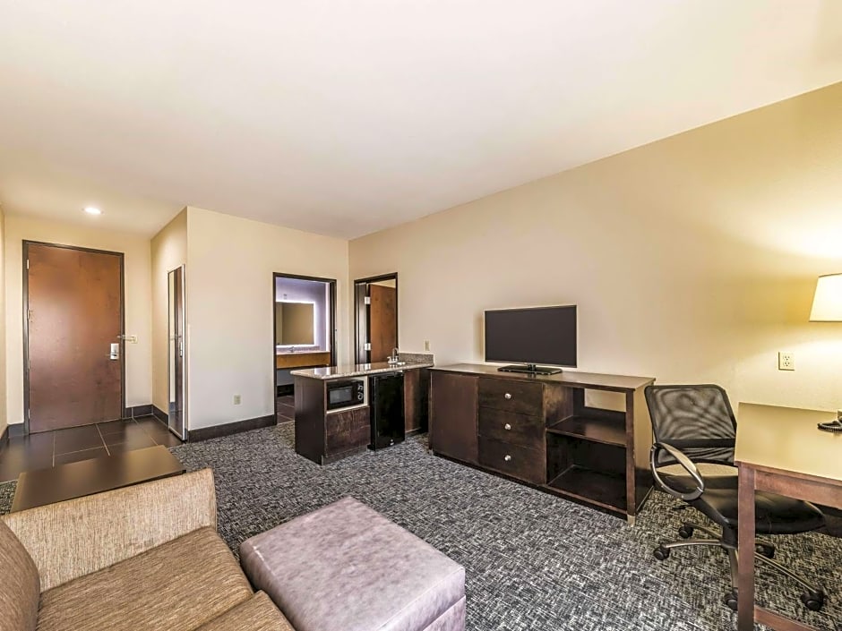 La Quinta Inn & Suites by Wyndham Tulsa - Catoosa