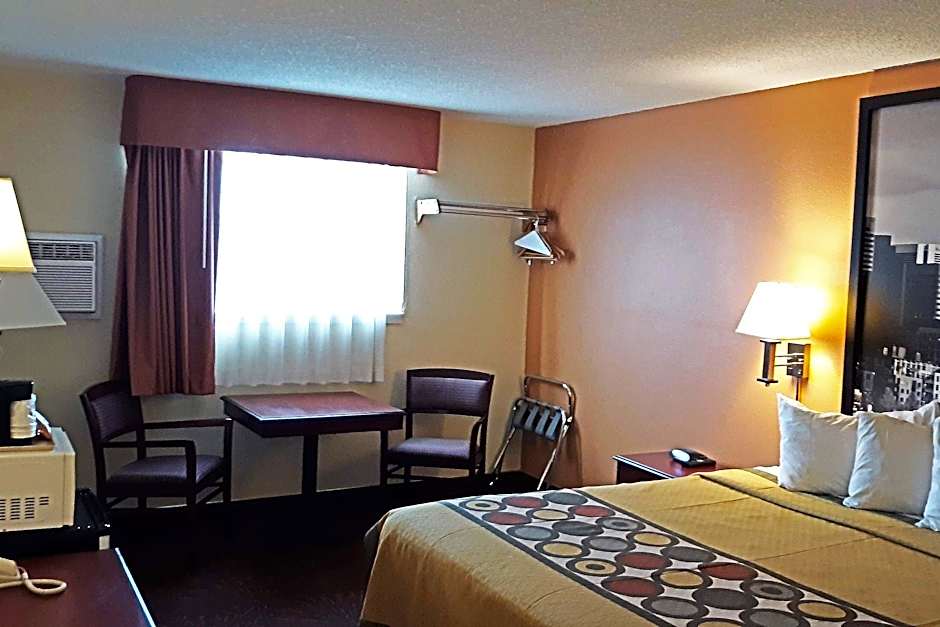 OYO Hotel Castle Rock CO Downtown