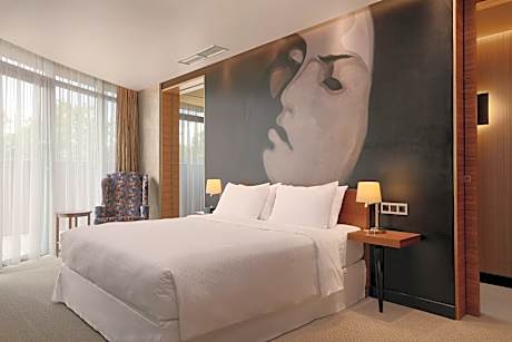 Penthouse Suite, Penthouse, High floor