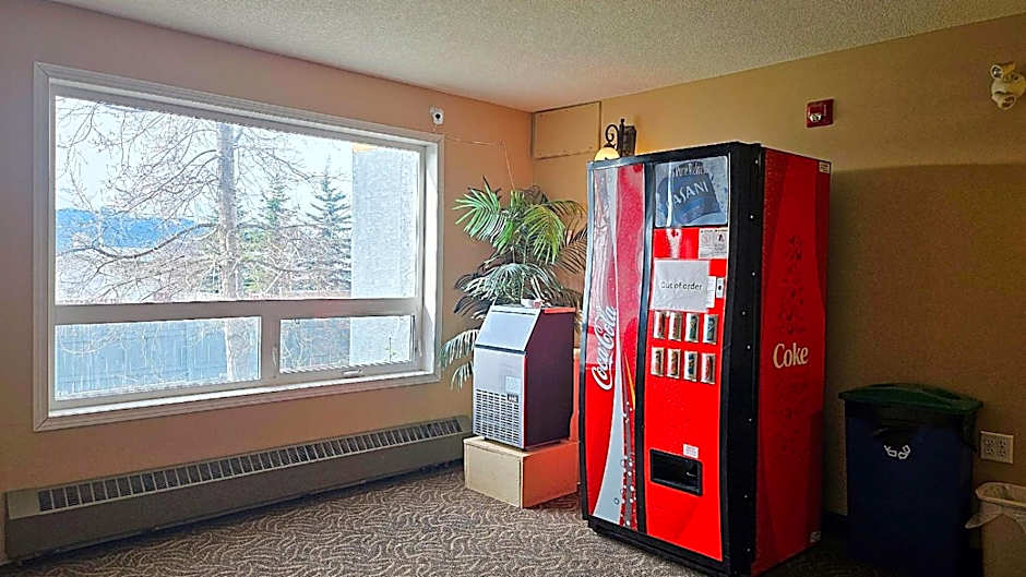 Misty Mountain Inn & Suites