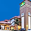La Quinta Inn & Suites by Wyndham Houston Hobby Airport