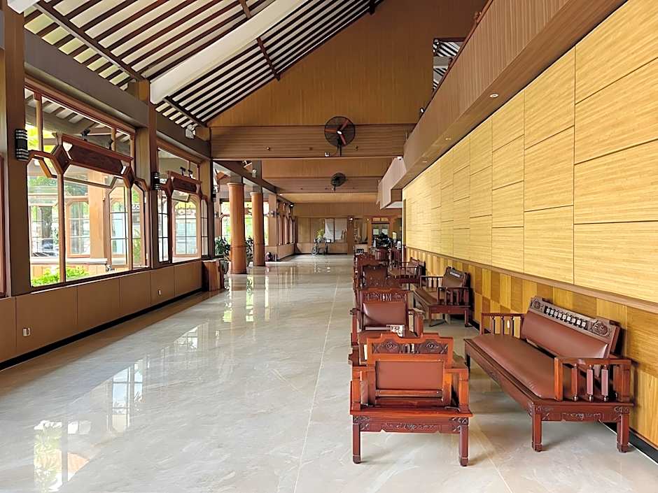 Grand Istana Rama Hotel