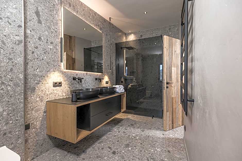 Perfect Lodgings Panorama