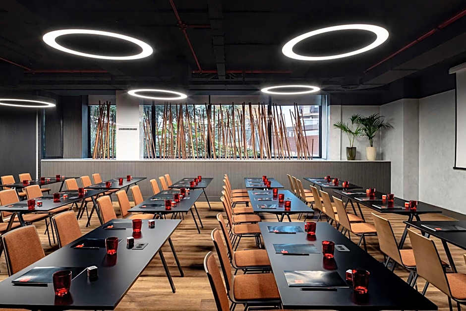 Hotel Paseo del Arte, a member of Radisson Individuals