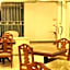 Royal Am Rei Hotel by RedDoorz