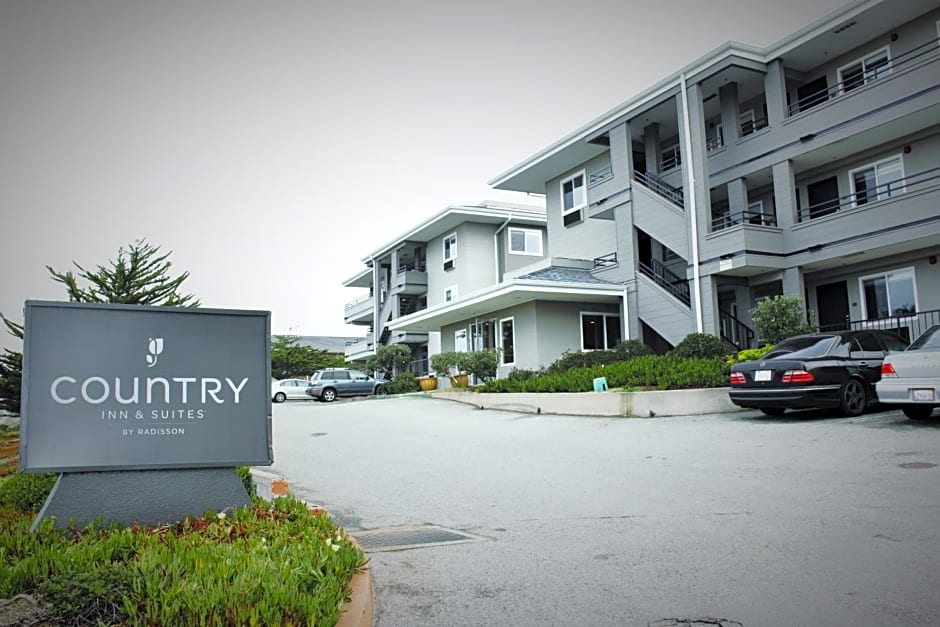 Country Inn & Suites by Radisson, Monterey Beachfront-Marina, CA