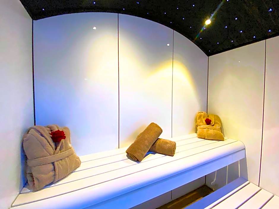 Brit Hotel Du Parc - Fougères