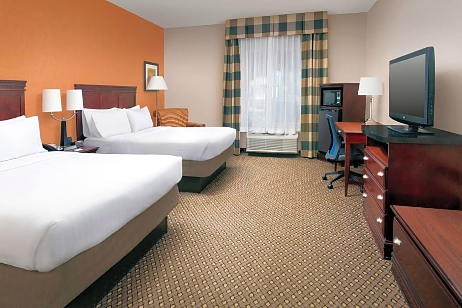 Holiday Inn Express & Suites Chambersburg