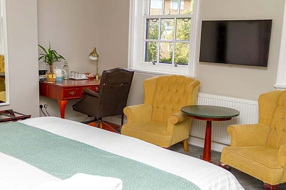 The Captain Cook Inn