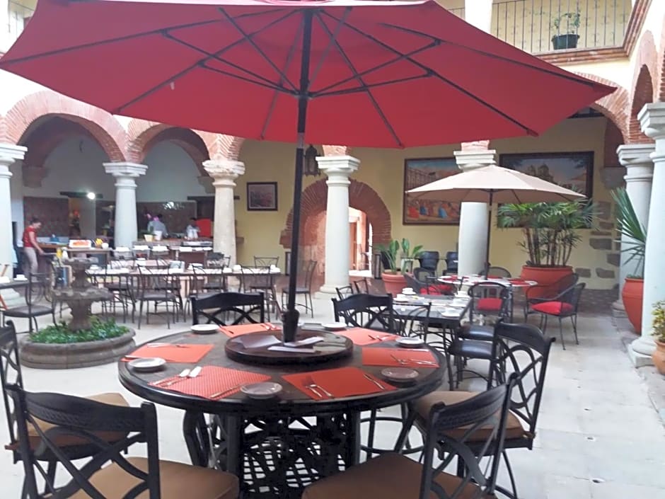 Hotel Siglo XVII Art Gallery