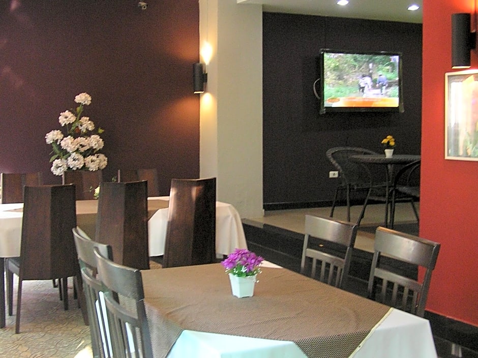 The Impress Khonkaen Hotel