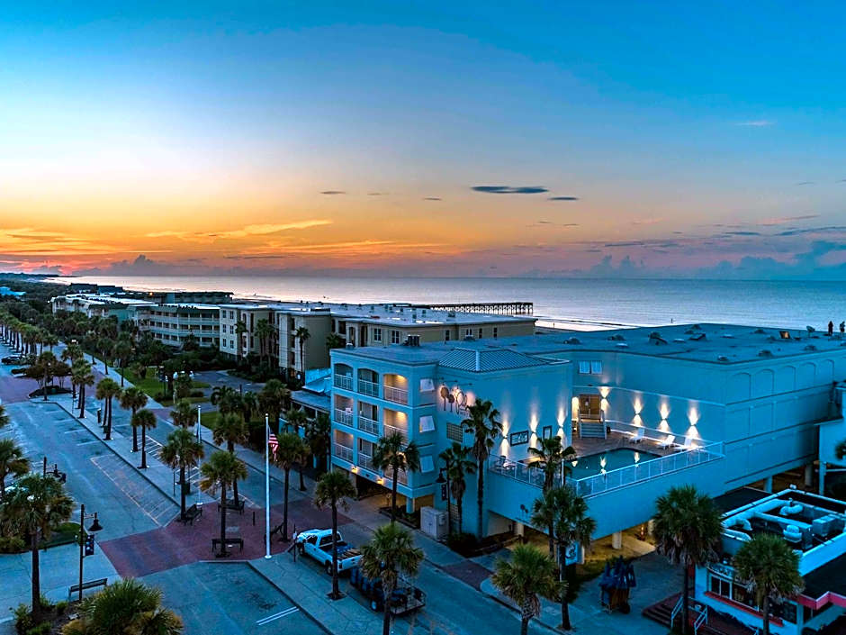 The Palms Oceanfront Hotel