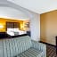 La Quinta Inn & Suites by Wyndham Denison - North Lake Texoma
