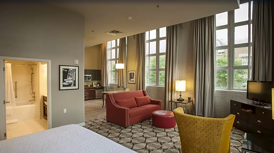 Hampton Inn By Hilton & Suites New Orleans-Convention Center