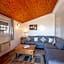 Appin Holiday Homes - Lodges, Shepherds Hut and Train Carriage stays