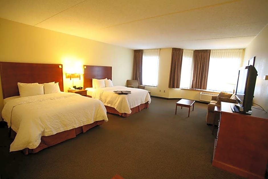 Hampton Inn & Suites Bemidji