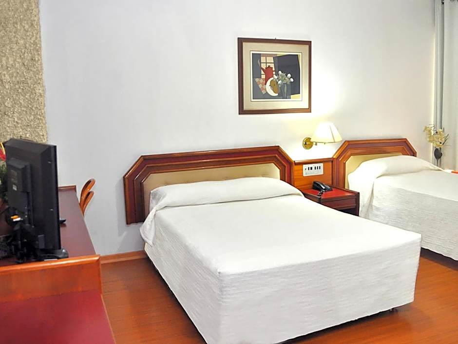 Caravelle Palace Hotel