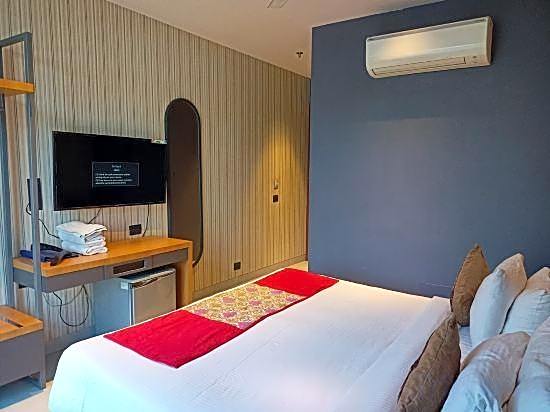 Hotel Bluestone - Nehru Place                                         