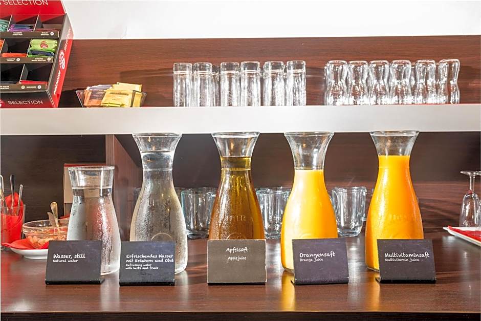 Best Western Plus Celebrity Suites