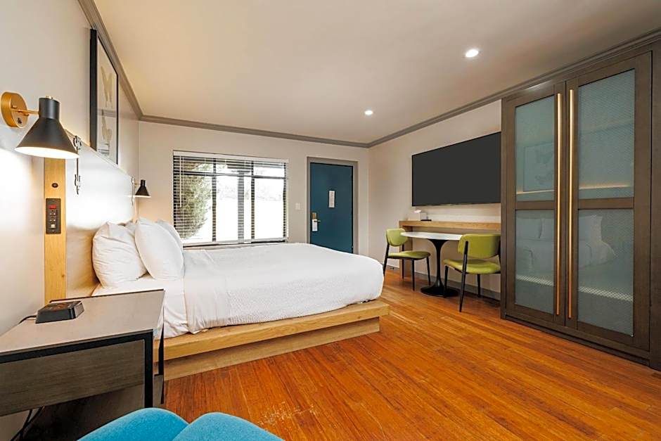 Inn Marin and Suites, an Ascend Collection Hotel