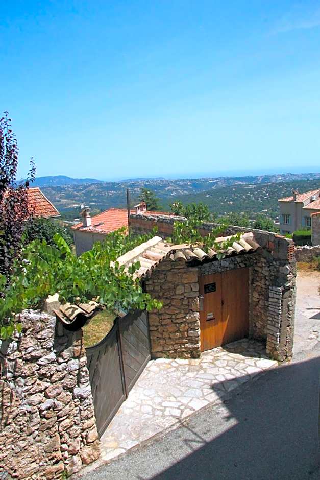 The Frogs House - Yoga Retreat