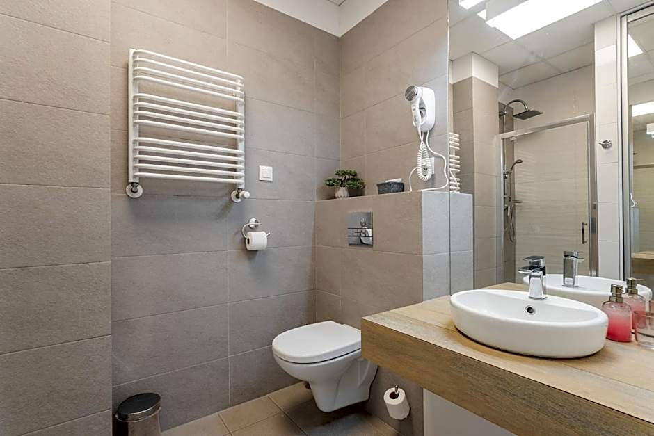 ALE Jerozolimskie Varsovia Apartments