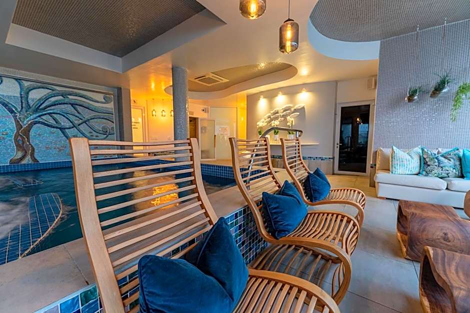 Views Boutique Hotel & Spa