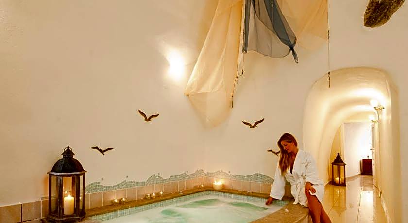 Galaxy Suites & Spa