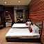 The Commercial Hotel