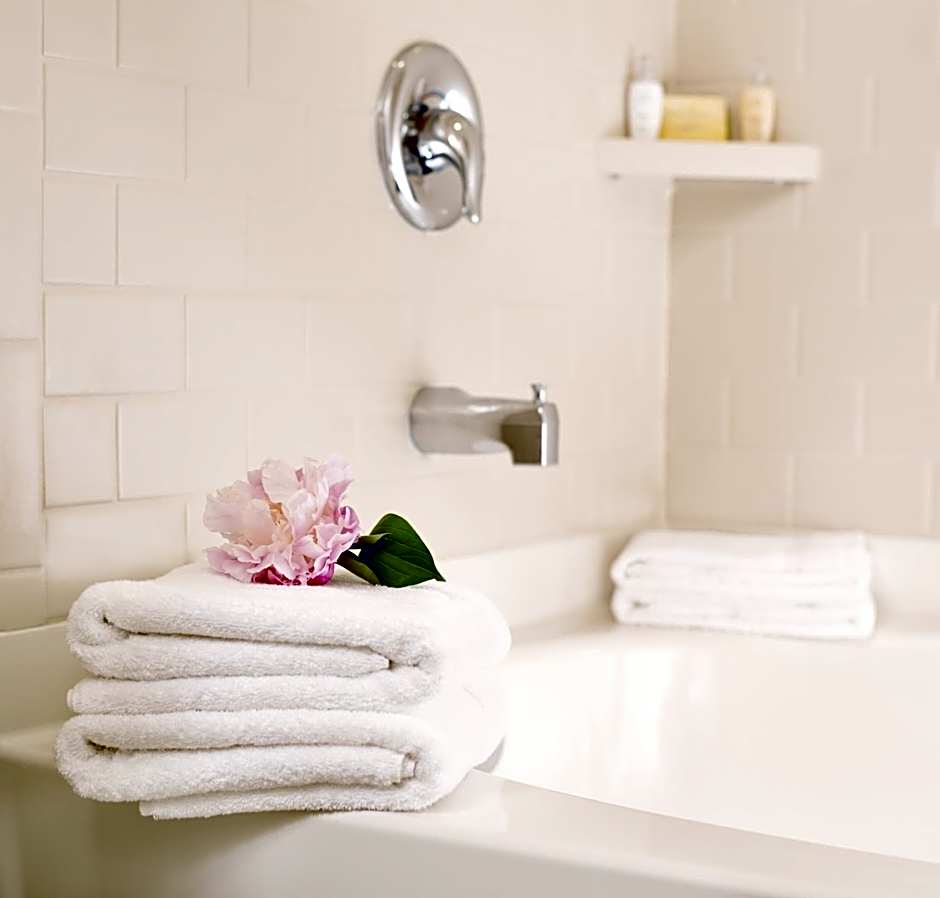 Ayres Suites Ontario Mills Mall