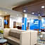 Holiday Inn Express & Suites Dallas Market Ctr - Love Field By IHG