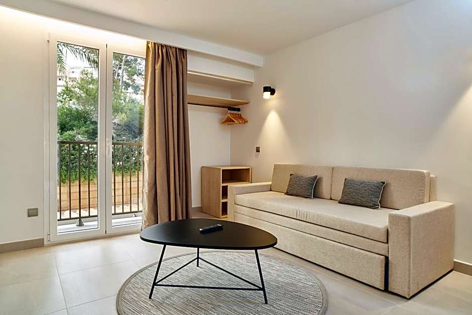Invisa Hotel Club Cala Blanca
