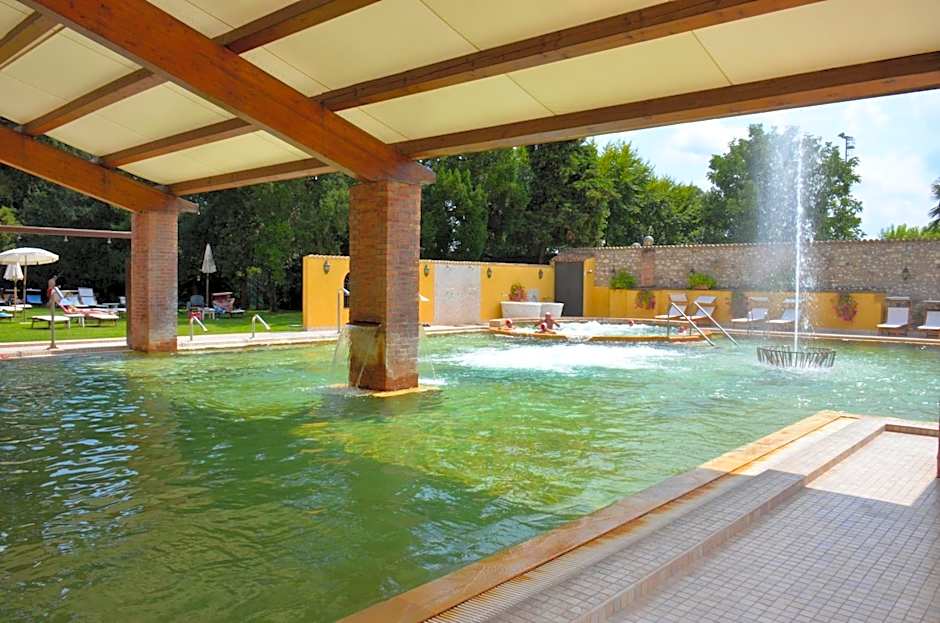 Parco Termale di Villa Dei Cedri