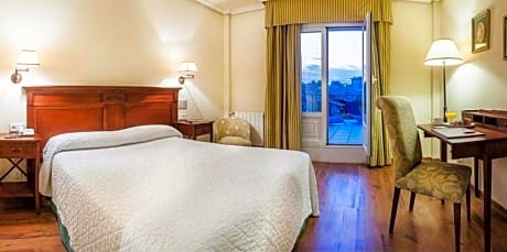 Double or Twin Room with Terrace