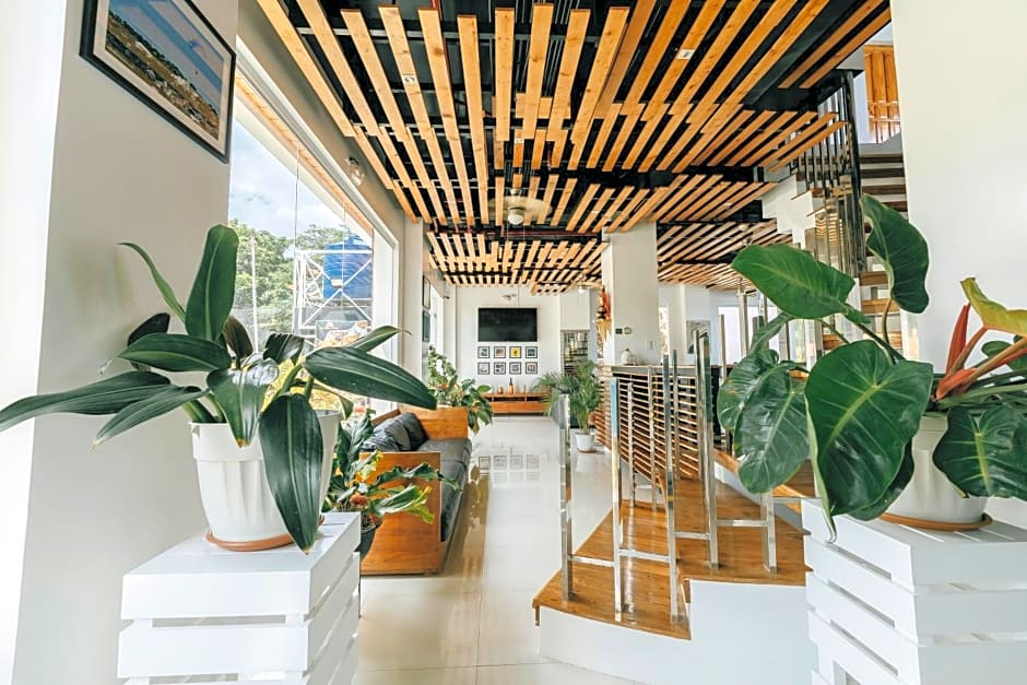 The Marc Vannelli Oslob