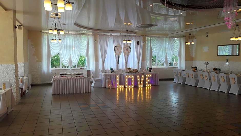 Restauracja "AS"- Noclegi