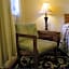 Twin Oaks Motel