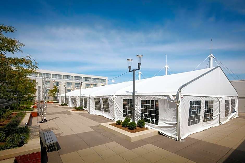 Courtyard by Marriott Erie Bayfront