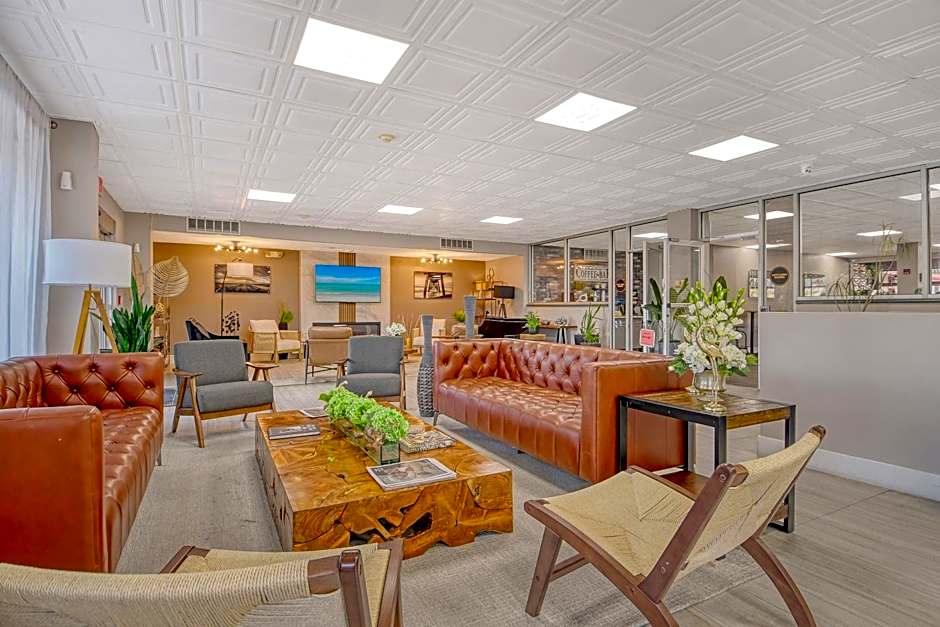 All-New, Ground-Floor, Huge Pool, Tiki Bar & Grill