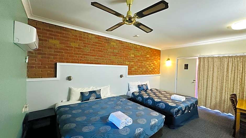 Early Australian Motor Inn