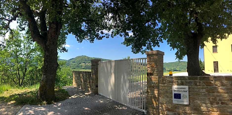 Amico Country House