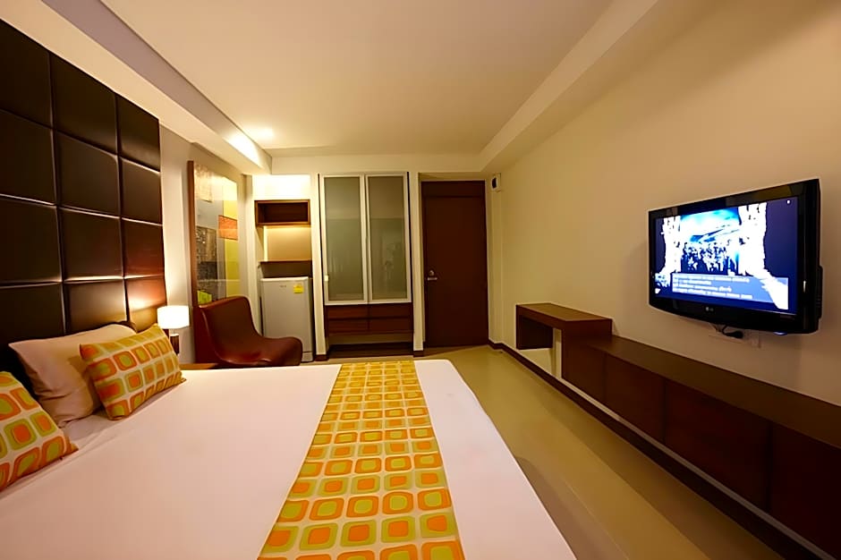 Collection O The Bangkok Cha Cha Suite