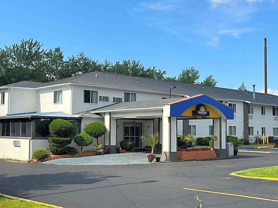 Days Inn by Wyndham Runnemede Philadelphia Area